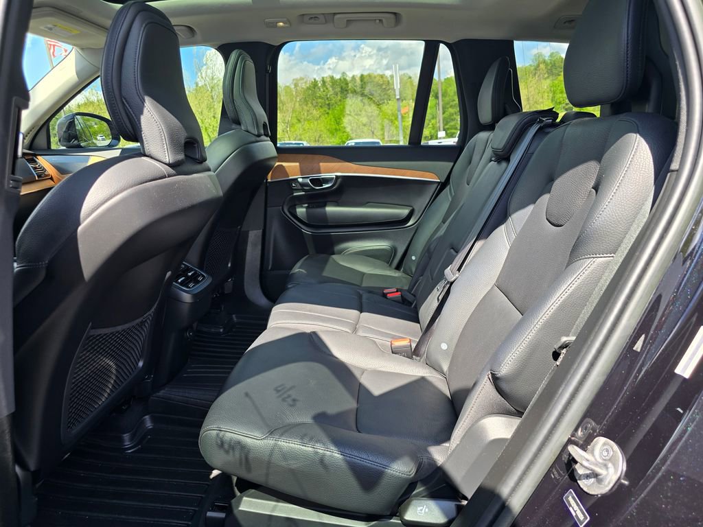 Used 2023 Volvo XC90 B6 Plus w/ Protection Package Premier AWD/4WD image 4