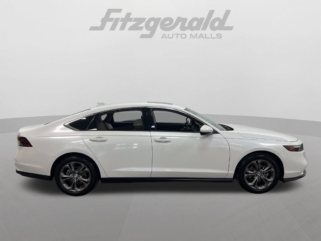 Used 2023 Honda Accord EX image 7