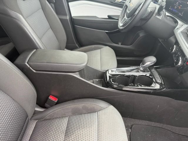Used 2024 Chevrolet Trax LT w/ Driver Confidence Package FWD image 15