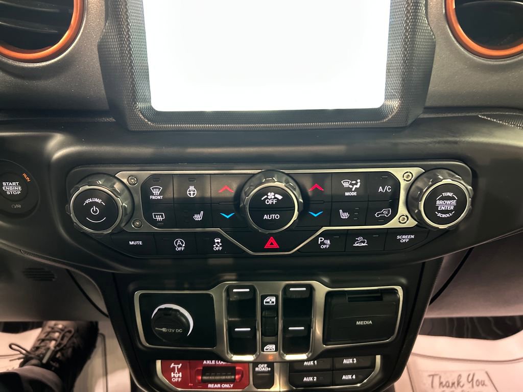 Used 2021 Jeep Gladiator Mojave w/ Dual Top Group AWD/4WD image 19