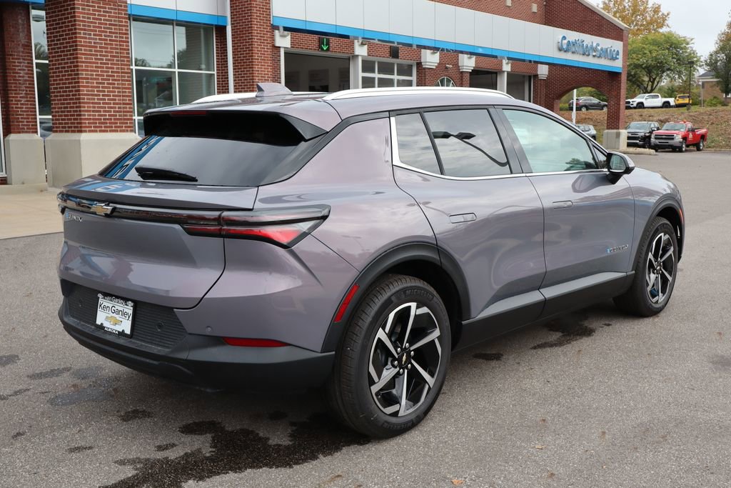 New 2026 Chevrolet Equinox EV LT image 33