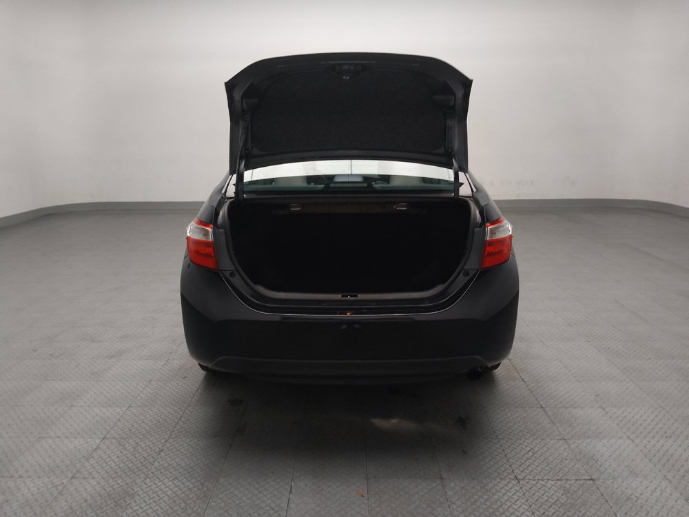 Used 2016 Toyota Corolla LE FWD image 29