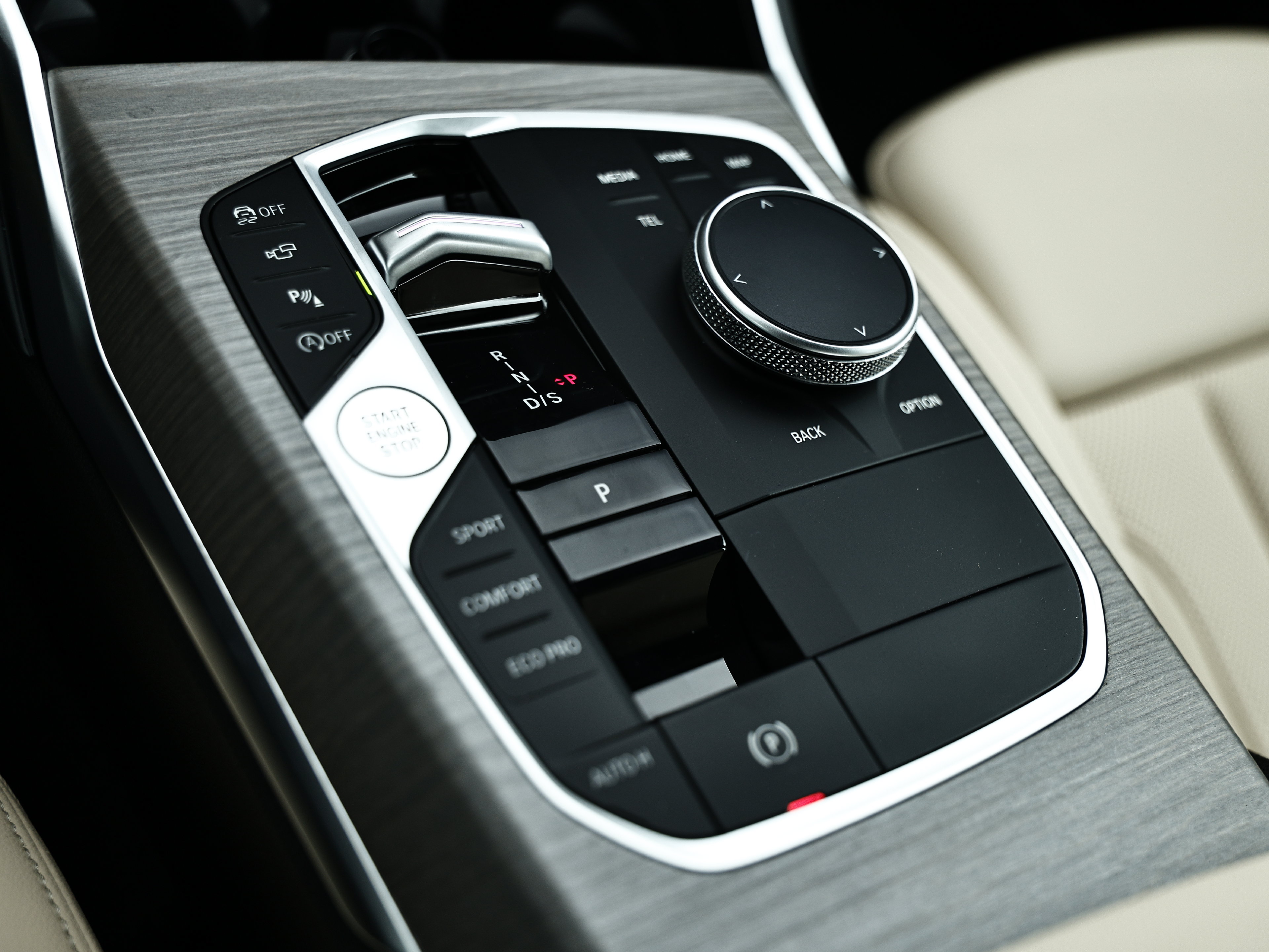 New 2026 BMW 330i Sedan w/ Premium Package RWD image 39