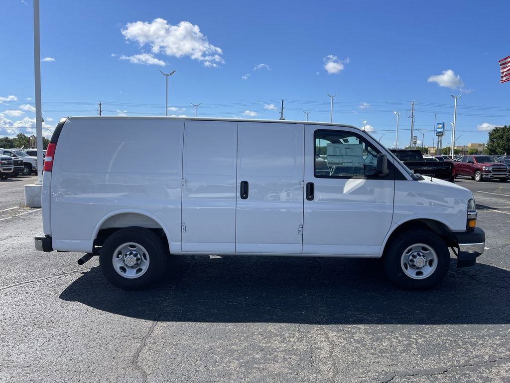 New 2025 Chevrolet Express 2500 w/ Driver Convenience Package RWD image 5