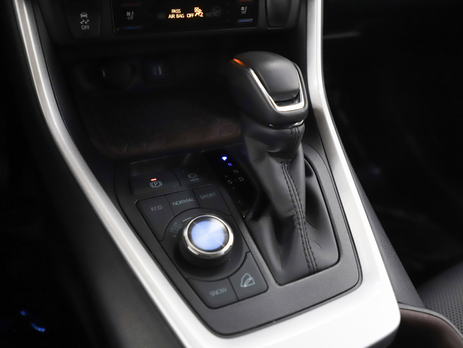 Used 2025 Toyota RAV4 Limited w/ Weather Package image 24