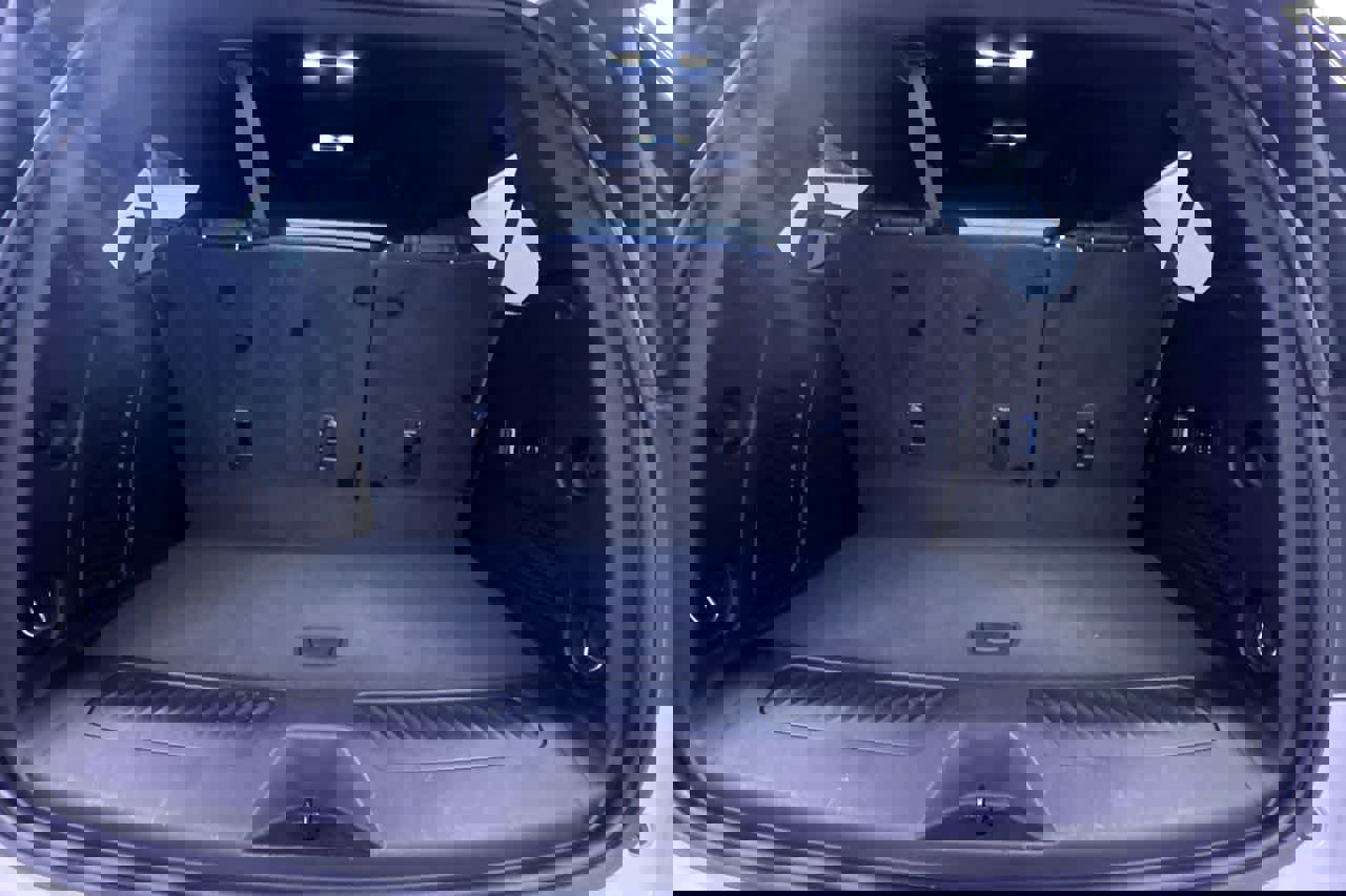 Used 2022 Chevrolet Tahoe LT w/ LT Signature Plus Package image 41