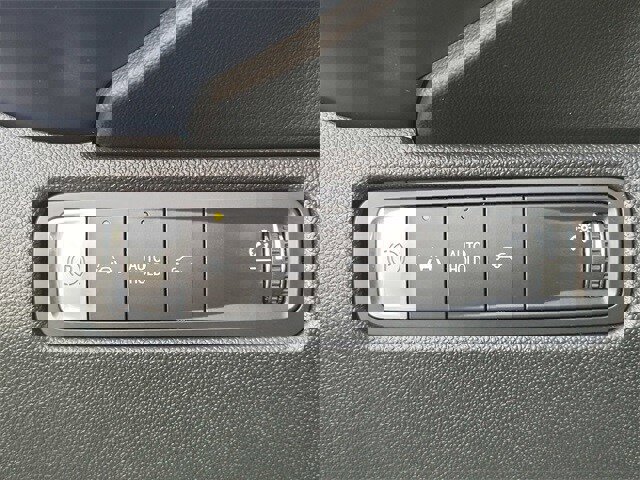 Used 2024 Chevrolet Equinox EV LT image 26