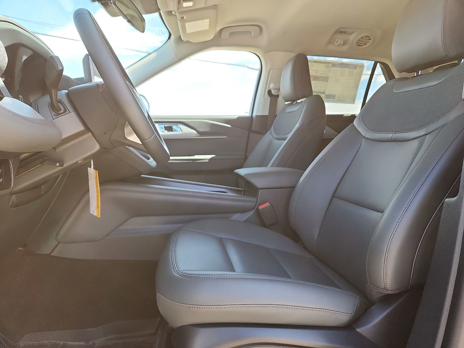 New 2026 Ford Explorer Active w/ Active Comfort Package image 14