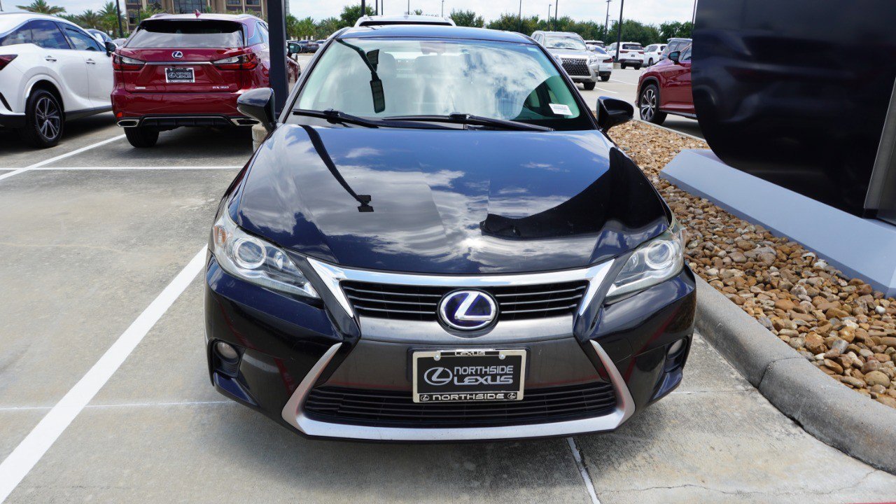 Used 2014 Lexus CT 200h FWD image 2