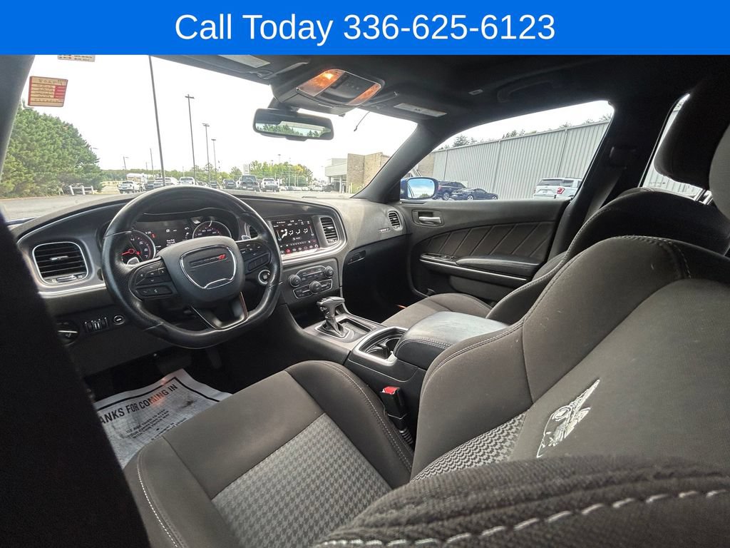 Used 2020 Dodge Charger Scat Pack w/ Dynamics Package RWD image 17