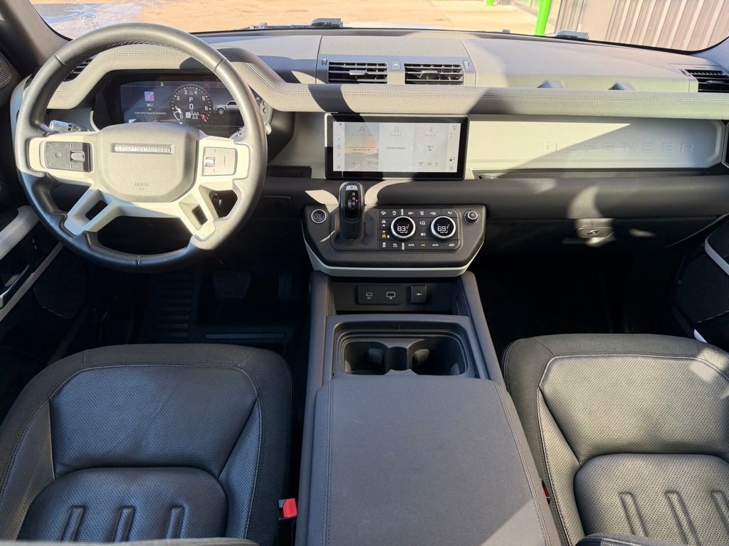 Used 2021 Land Rover Defender 110 SE image 13