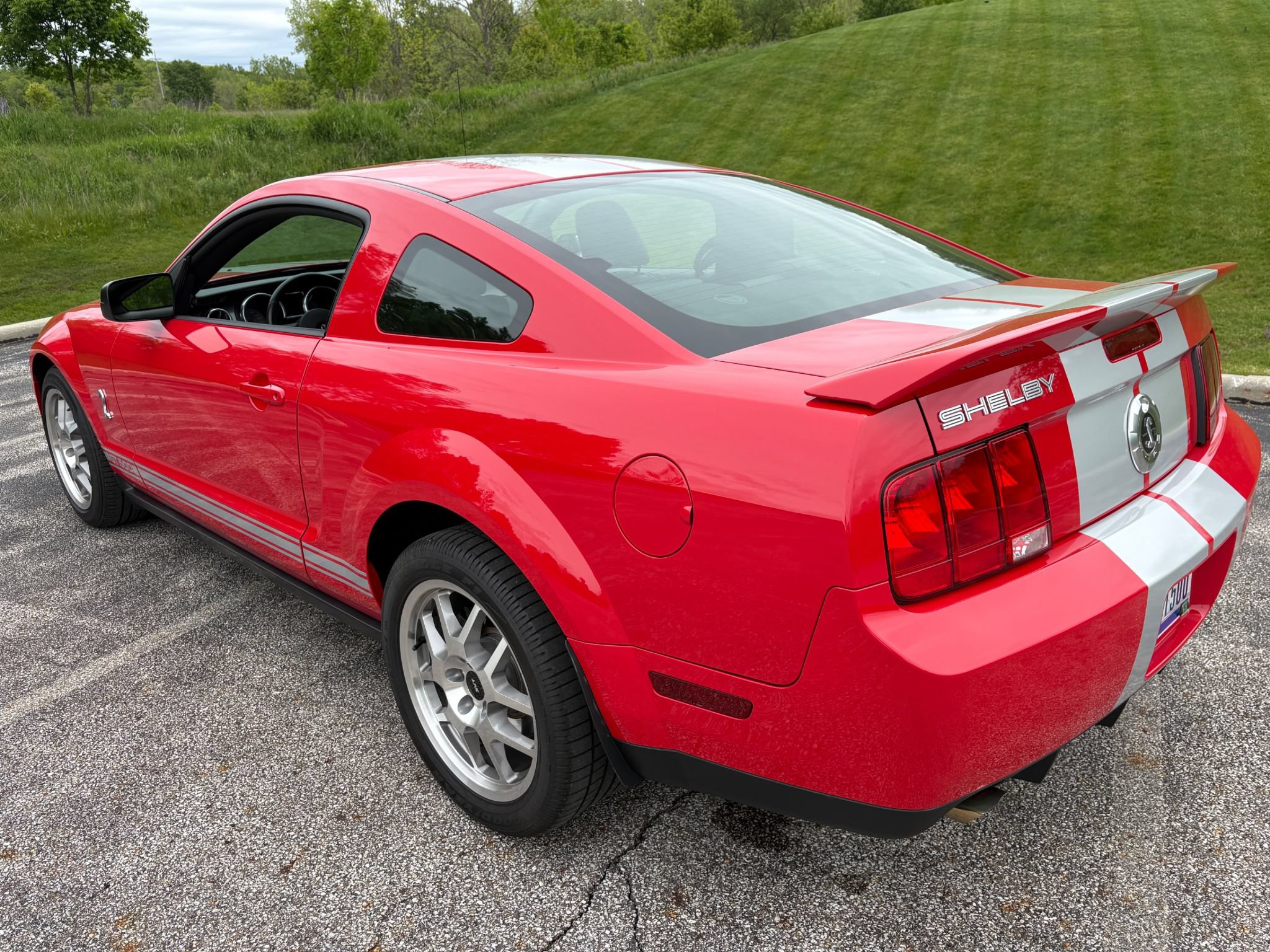 Used 2008 Ford Mustang Shelby GT500 RWD image 3