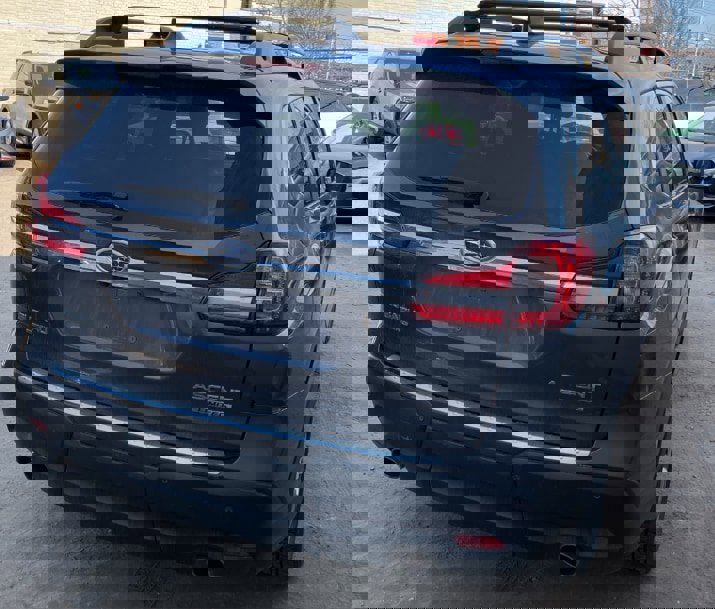Used 2022 Subaru Ascent Limited w/ Technology Package image 10