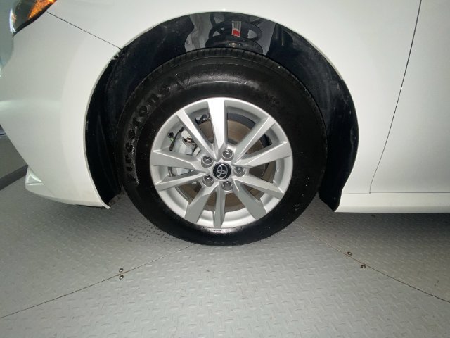 Used 2025 Toyota Camry LE w/ Convenience Package FWD image 10
