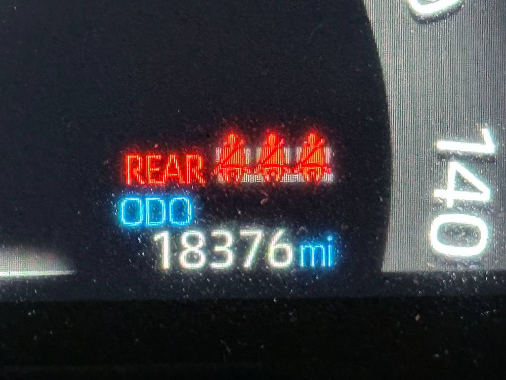 Used 2025 Toyota RAV4 LE AWD/4WD image 6