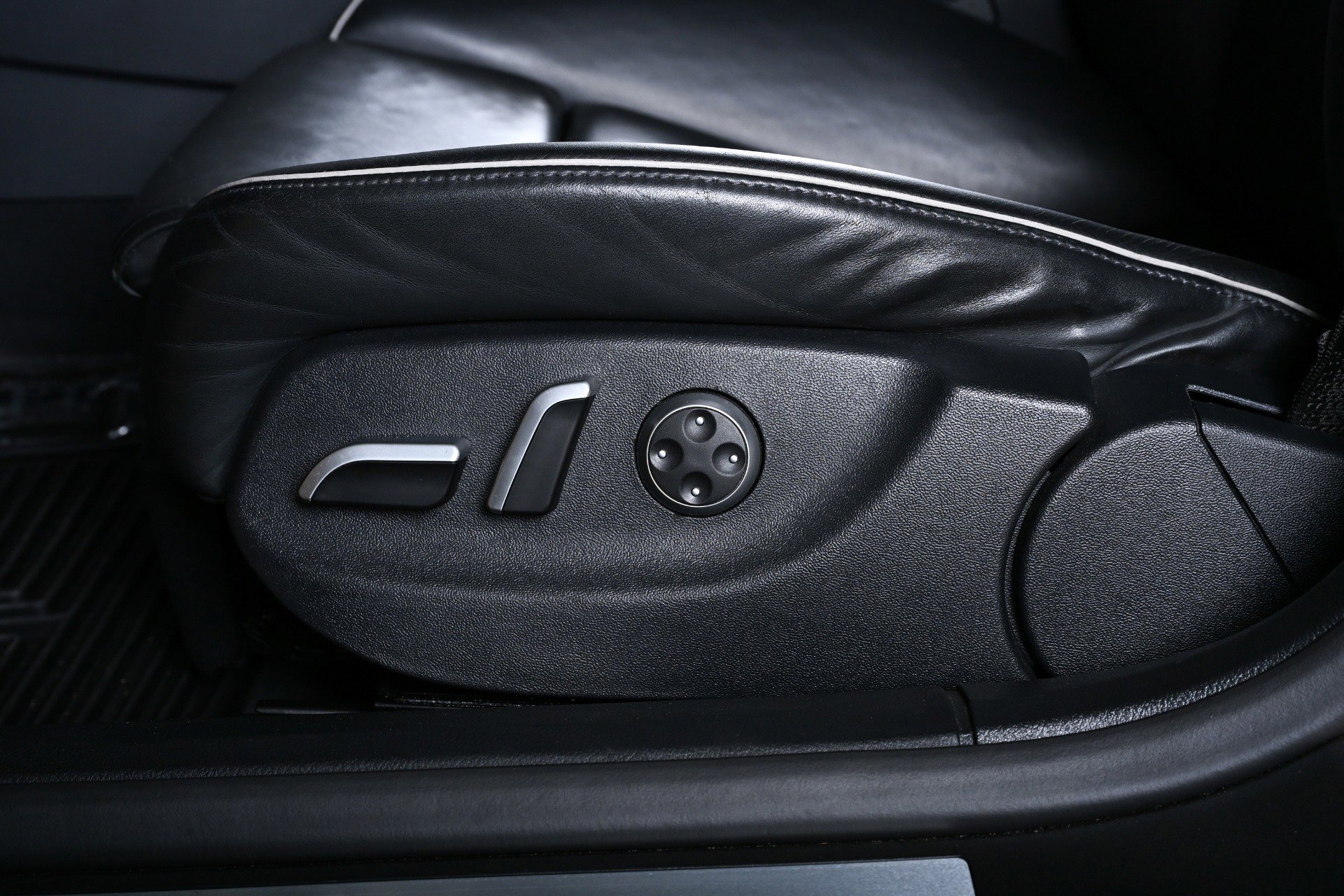 Used 2008 Audi RS 4 Sedan image 23