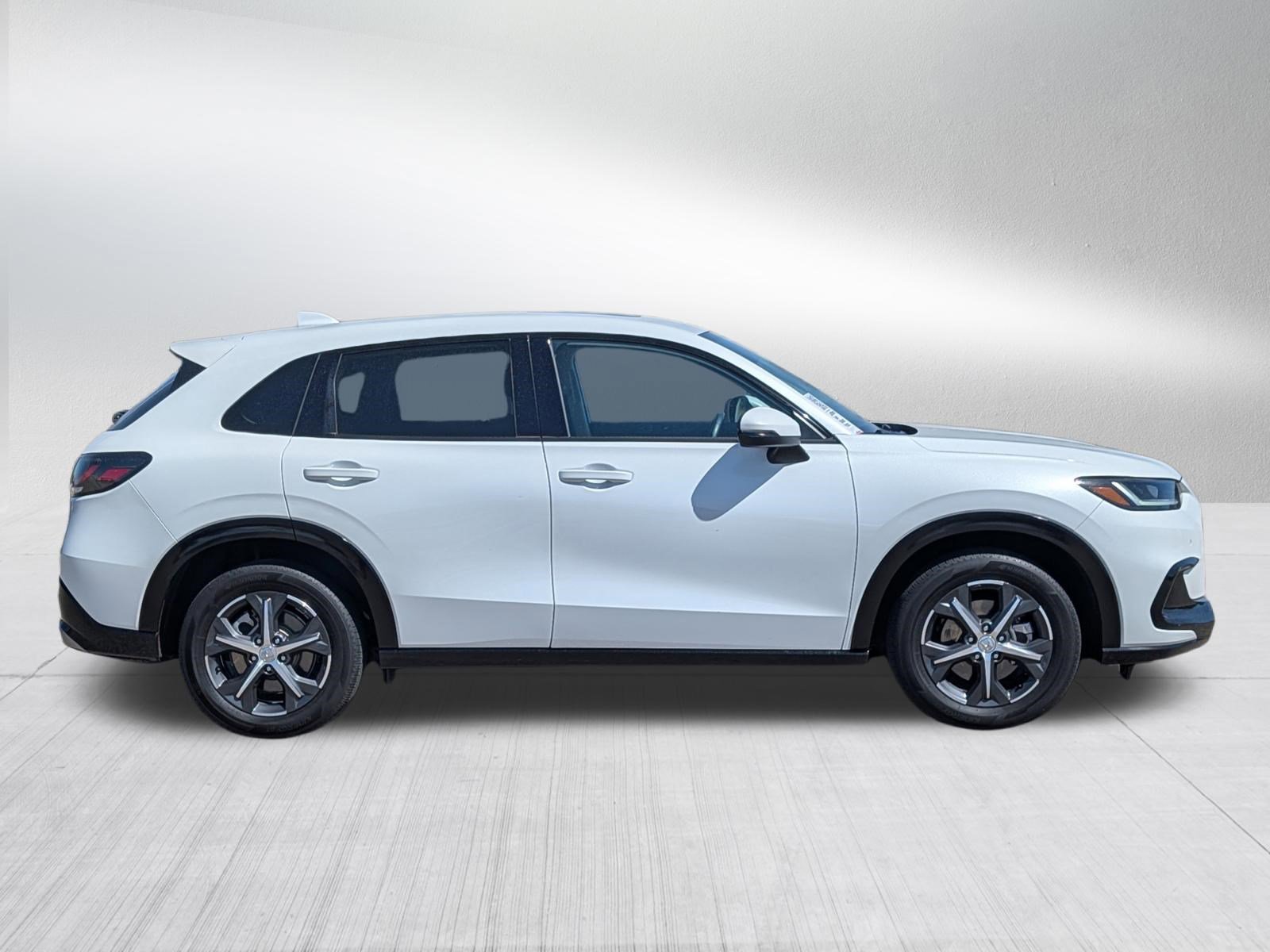 Used 2024 Honda HR-V EX-L image 8