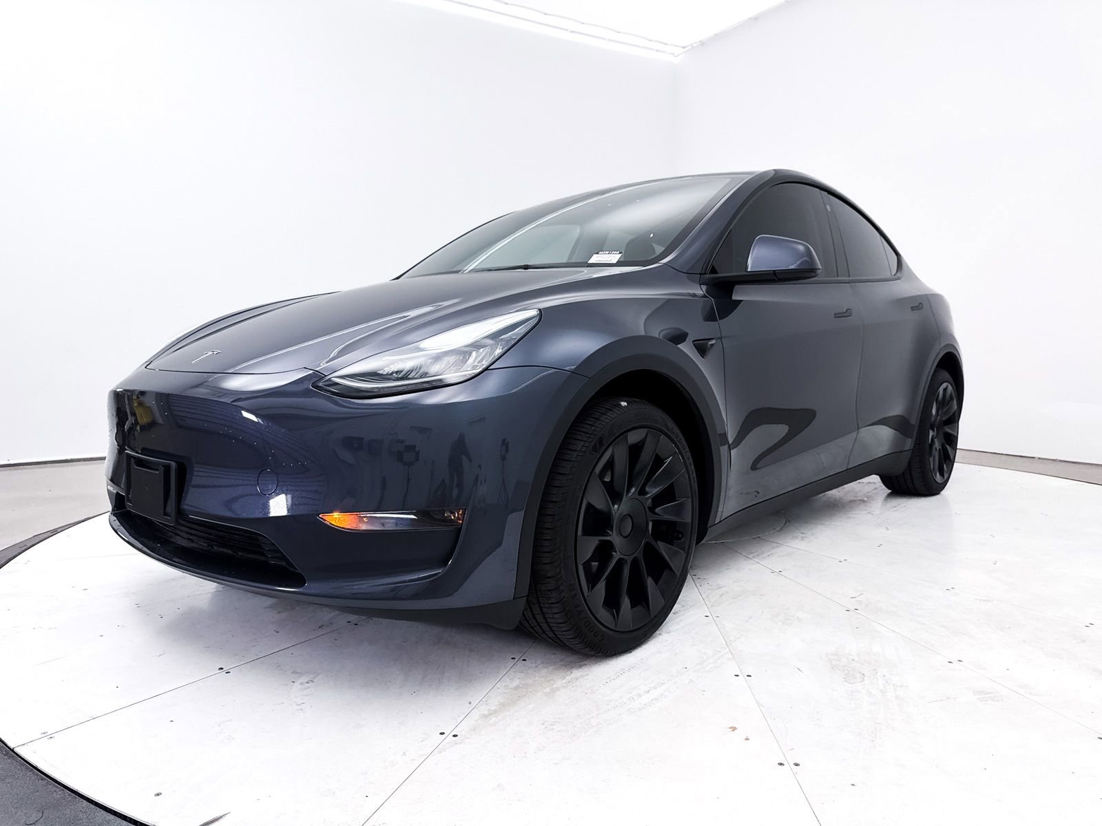 Used 2023 Tesla Model Y Long Range image 14