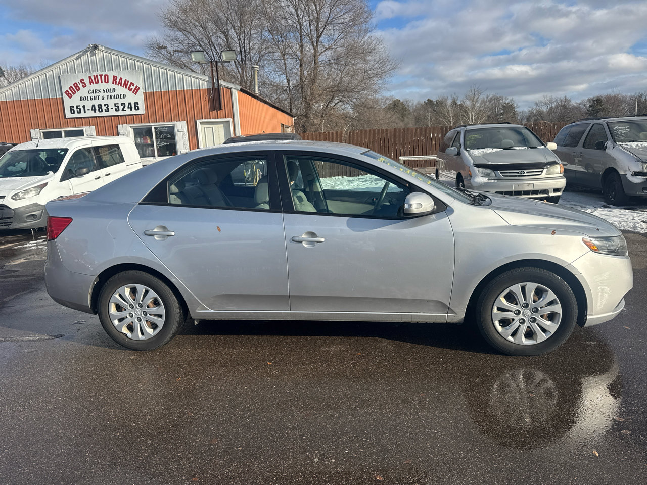 Used 2010 Kia Forte EX image 4