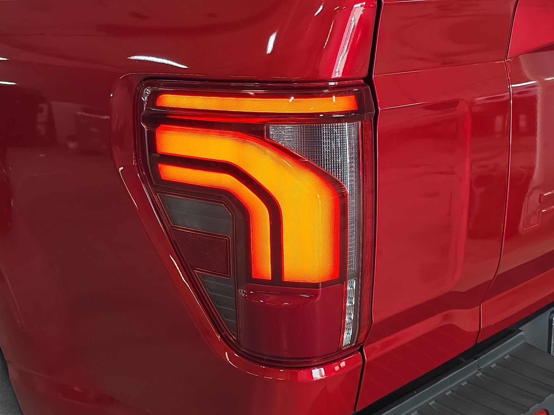 Used 2024 Ford F150 Platinum w/ Equipment Group 703A Plus image 32