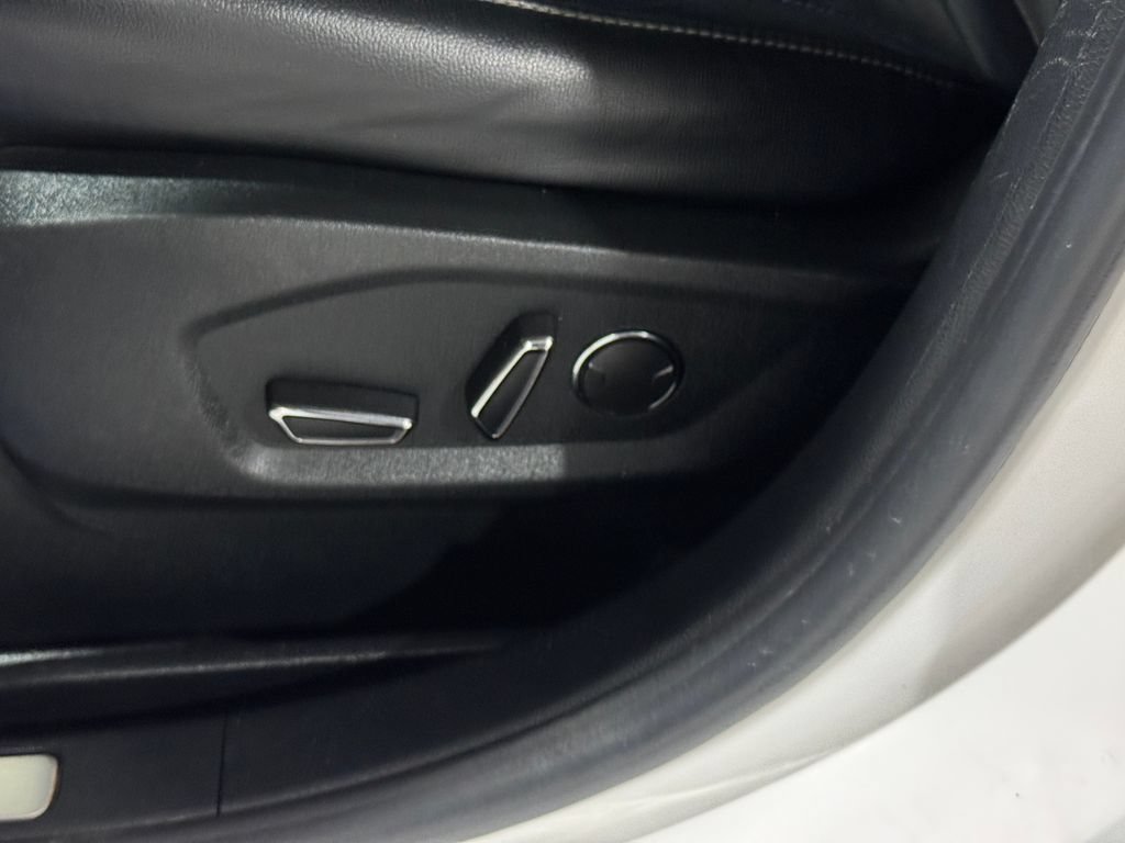 Used 2018 Ford Edge Sport w/ Equipment Group 401A AWD/4WD image 16