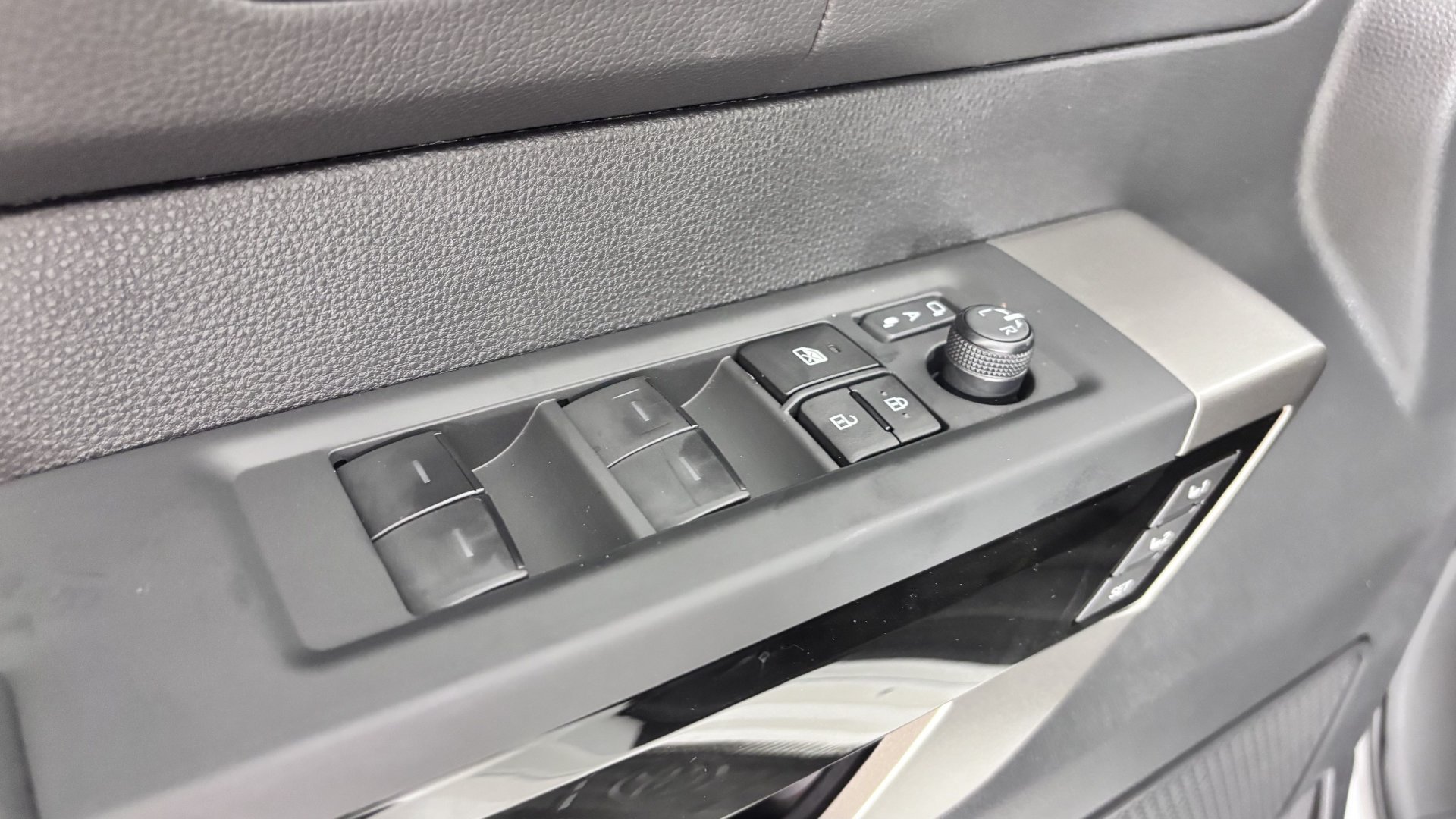 Used 2026 Toyota Tundra Limited RWD image 10