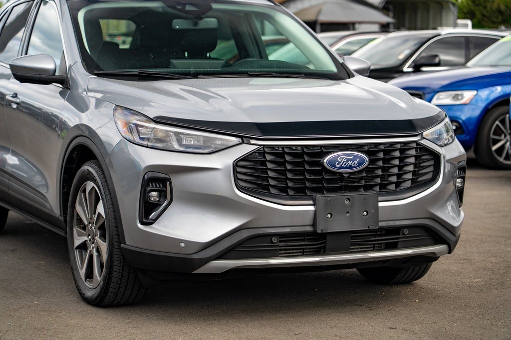 Used 2023 Ford Escape Platinum image 7