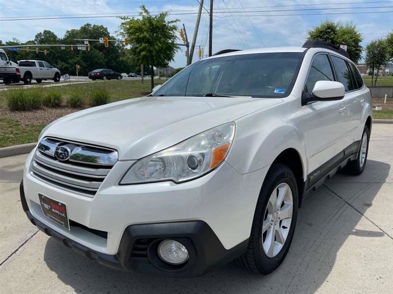 Used 2014 Subaru Outback 2.5i Premium AWD/4WD image 8