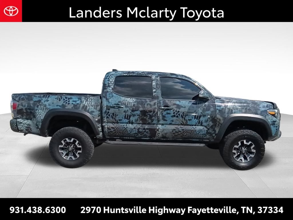 Used 2022 Toyota Tacoma TRD Off-Road AWD/4WD image 2