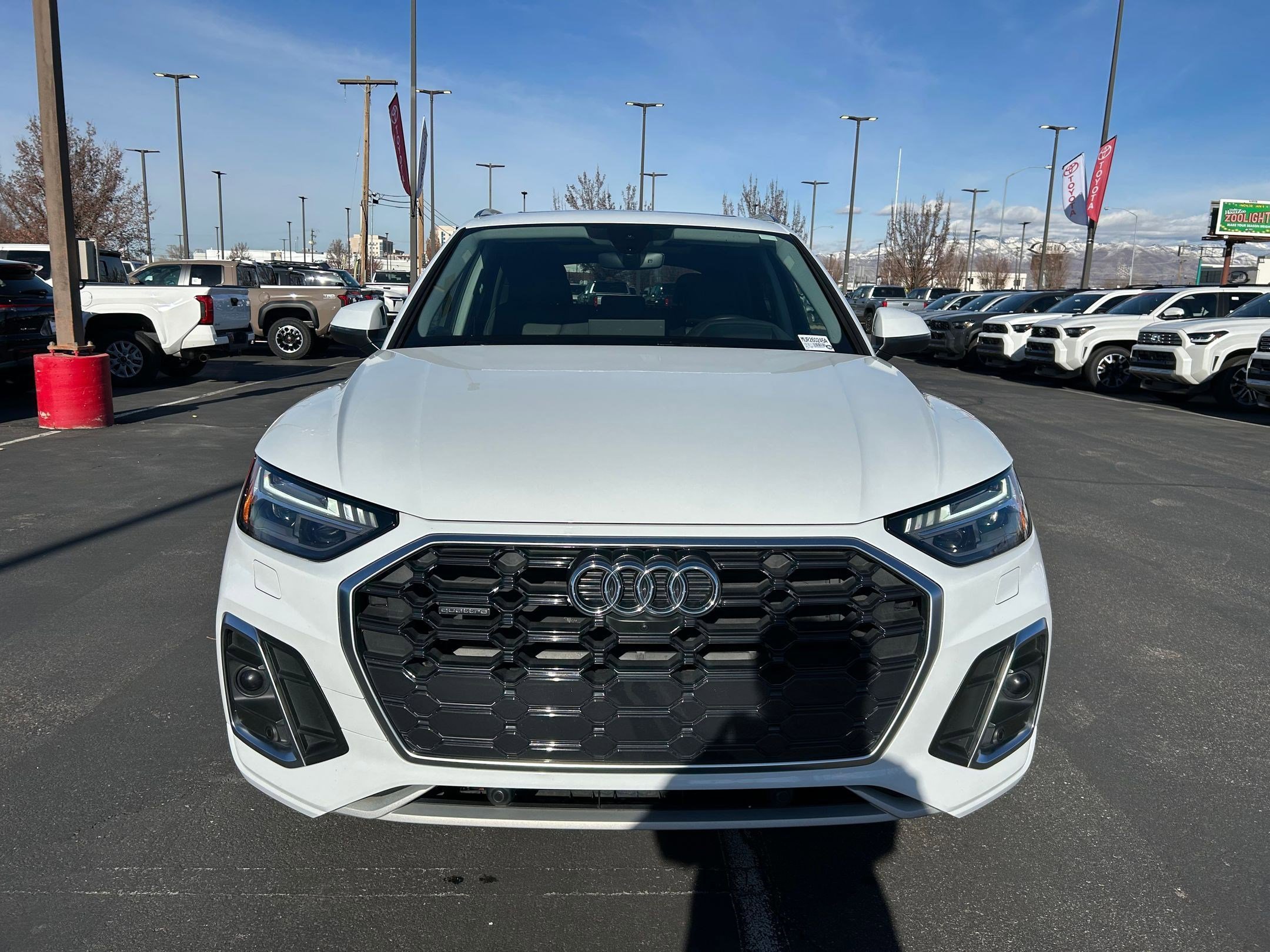 Used 2023 Audi Q5 2.0T Prestige w/ Prestige Package image 9