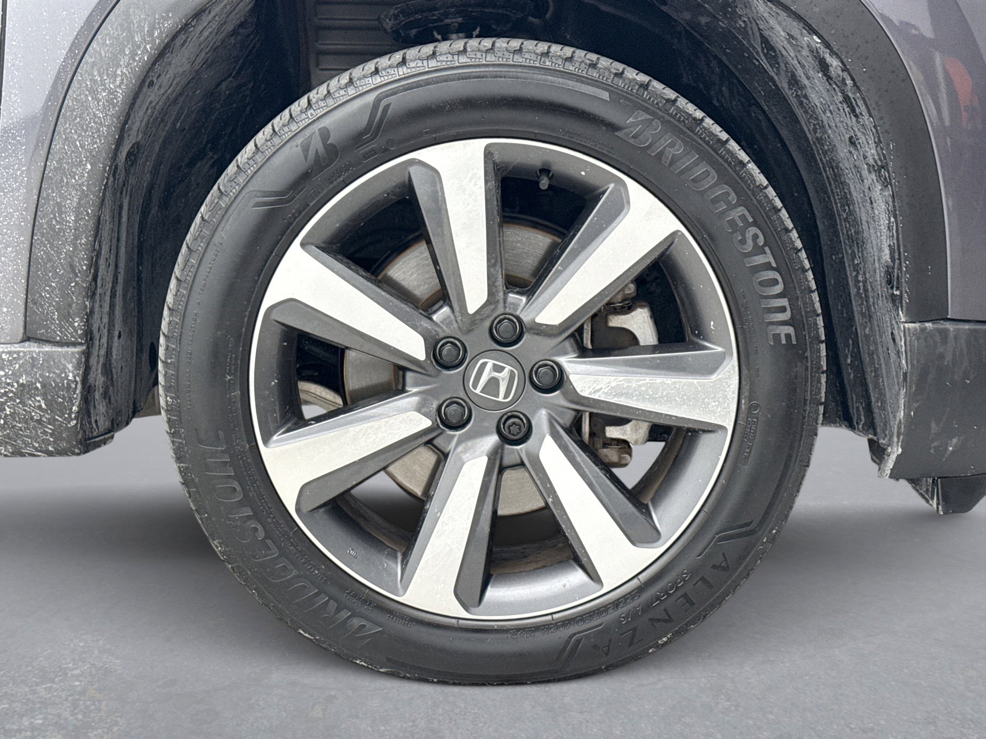 Used 2024 Honda Pilot Touring image 12