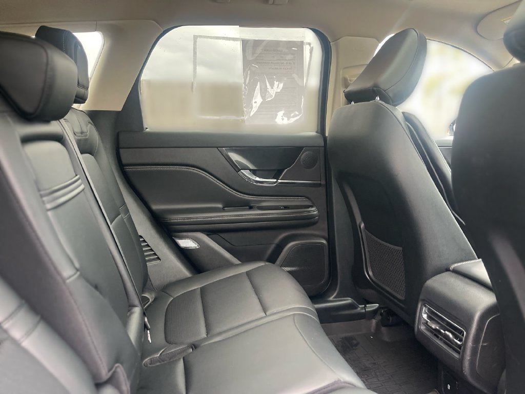 Used 2024 Lincoln Corsair AWD w/ Equipment Group 101A image 29