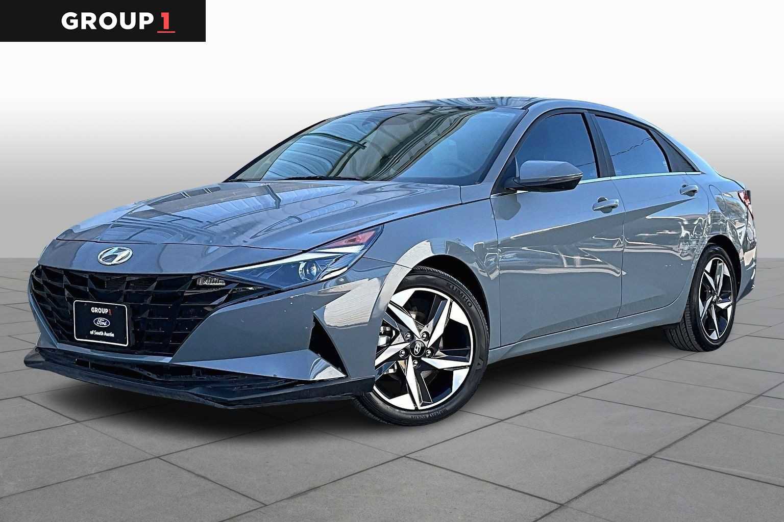 Used 2022 Hyundai Elantra SEL w/ Convenience + Premium Package