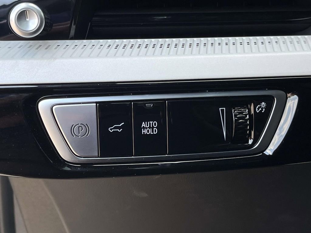 New 2025 Cadillac Optiq Sport 1 image 27