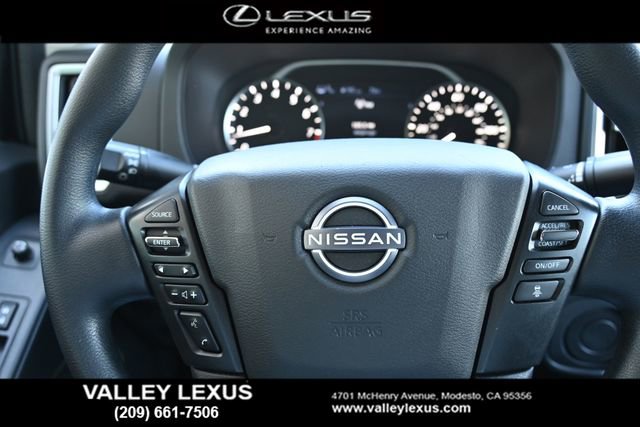 Used 2025 Nissan Frontier SV image 8