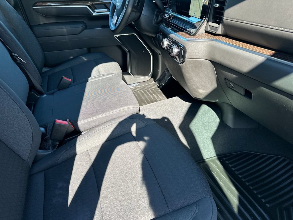 New 2026 GMC Sierra 2500 SLE w/ SLE Value Package; AWD/4WD image 16