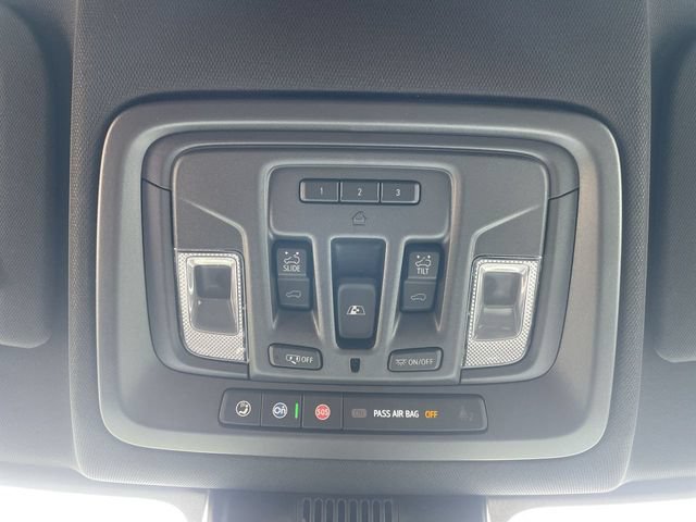 New 2026 Chevrolet Silverado 2500 ZR2 AWD/4WD image 18
