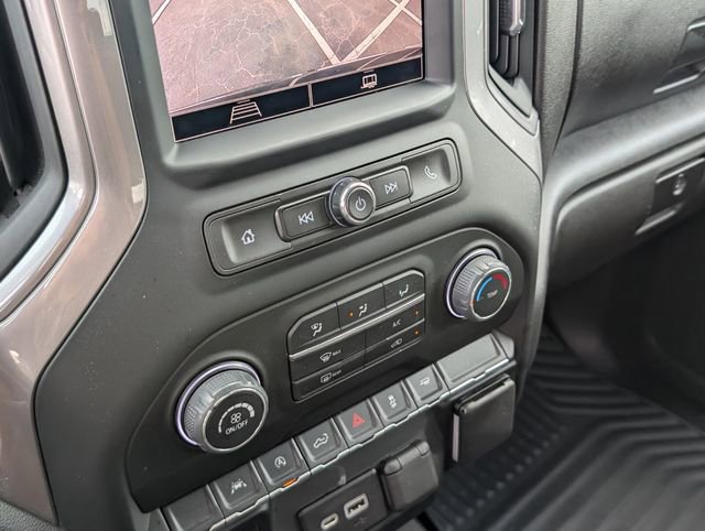 Used 2022 Chevrolet Silverado 1500 Custom image 24