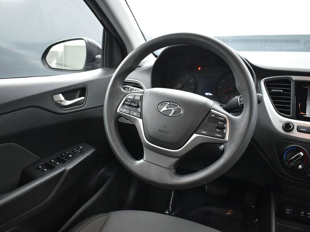 Used 2022 Hyundai Accent SE image 17