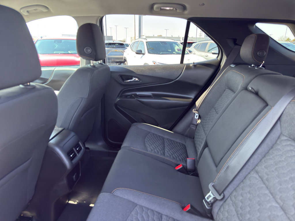 Used 2018 Chevrolet Equinox LT image 32