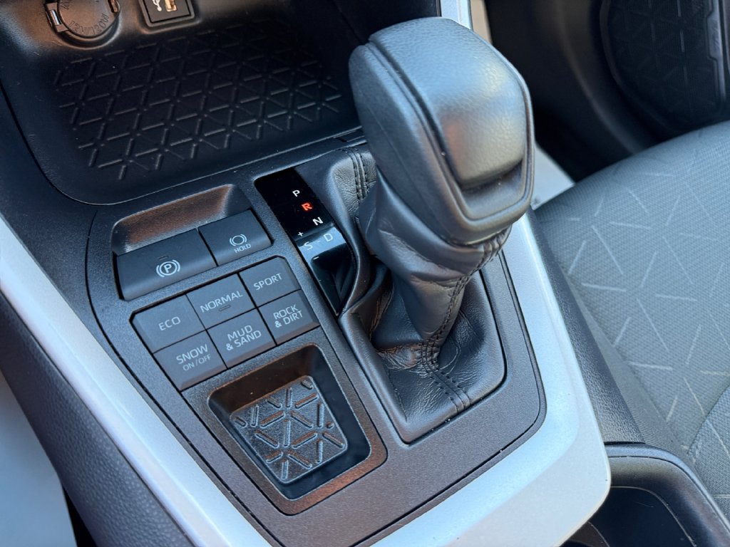Certified 2025 Toyota RAV4 XLE AWD/4WD image 36