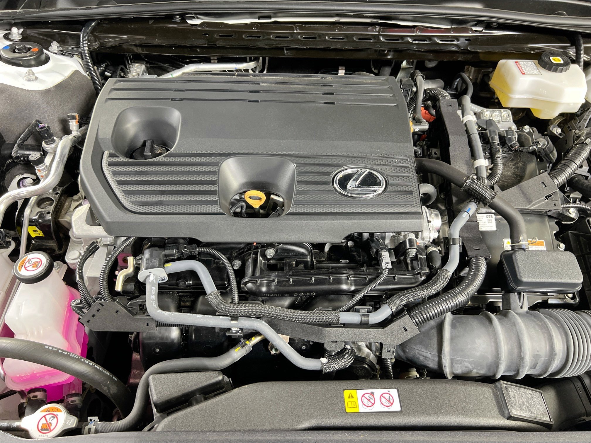 Used 2024 Lexus ES 300h w/ Premium Package image 29