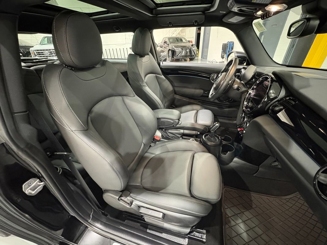 Used 2023 MINI Cooper S image 33