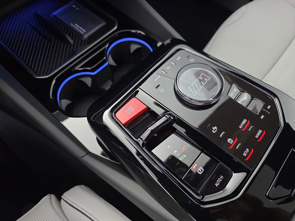 New 2026 BMW M5 w/ Executive Package AWD/4WD image 25