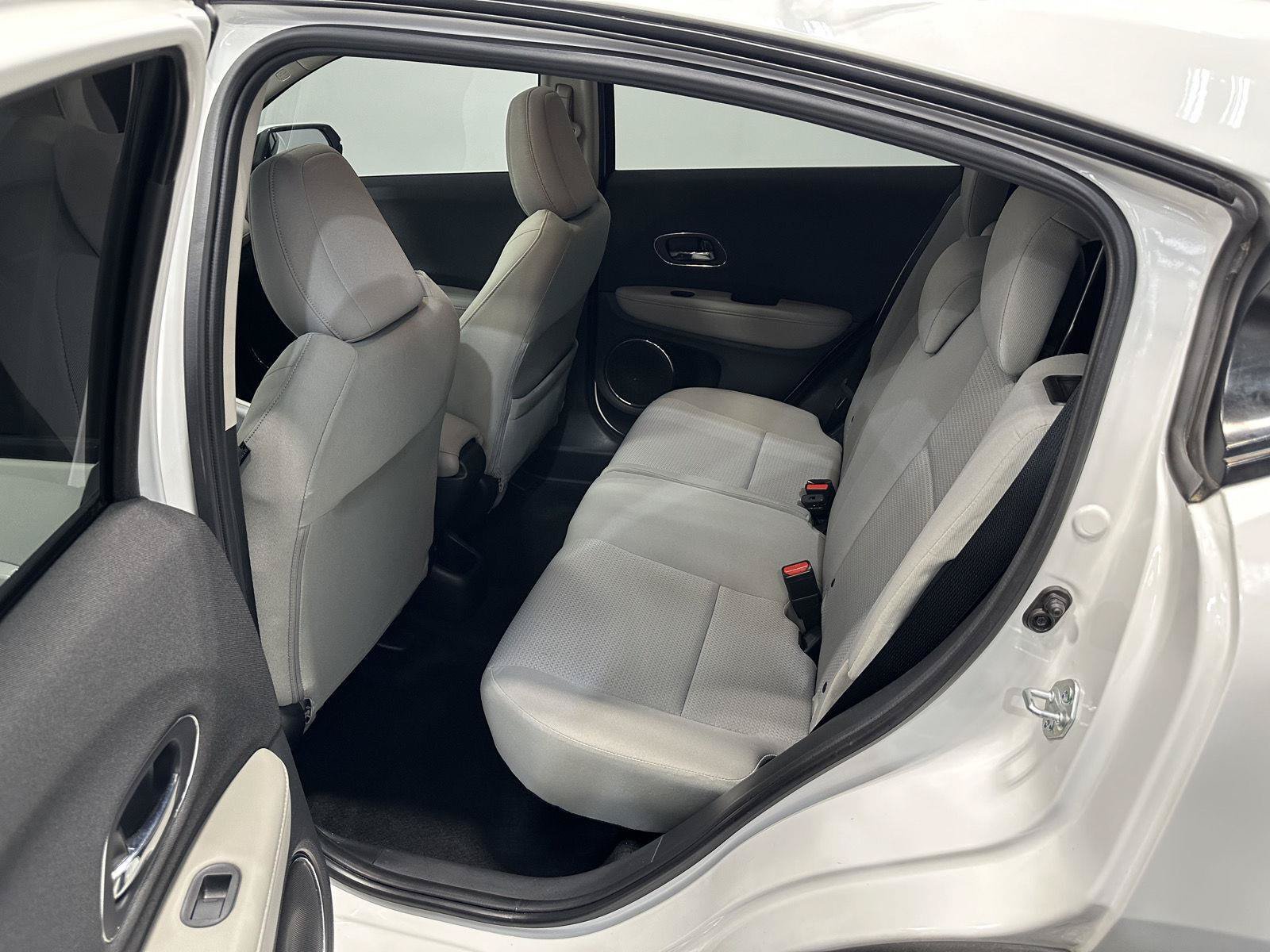 Used 2021 Honda HR-V EX image 27