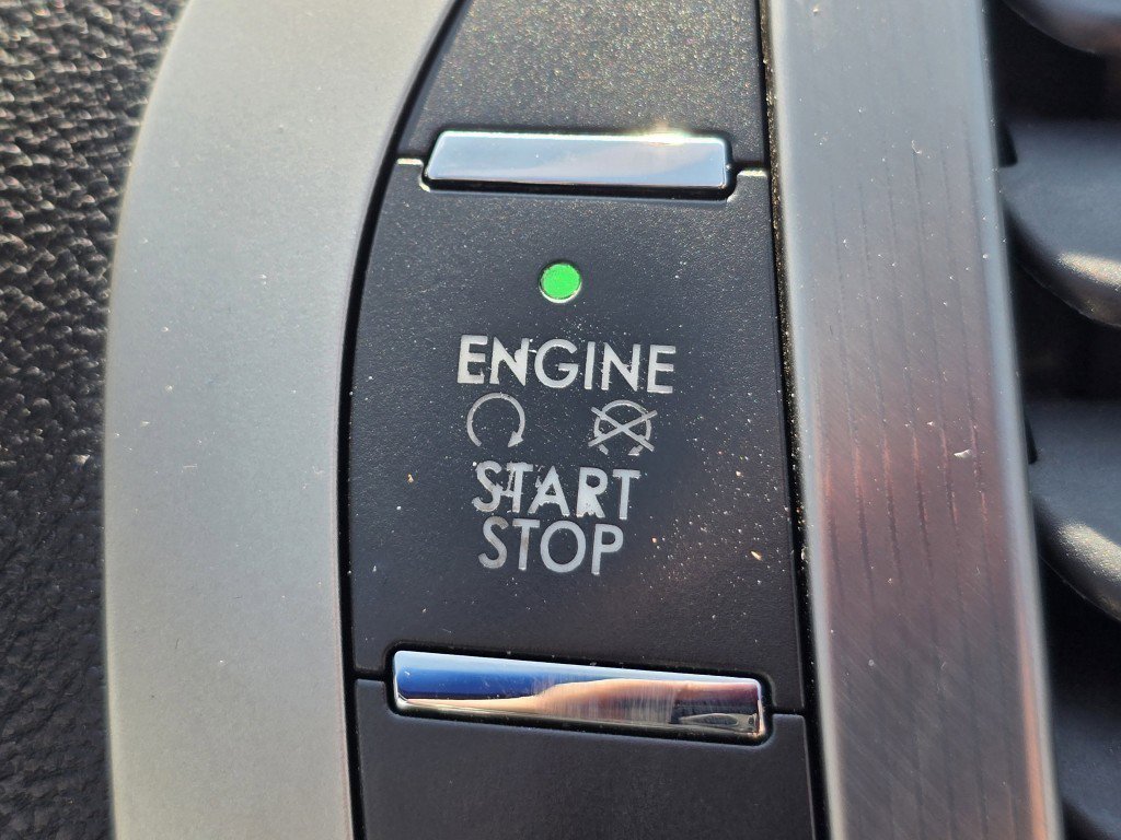 Used 2017 Lincoln MKZ Select w/ Climate Package image 8