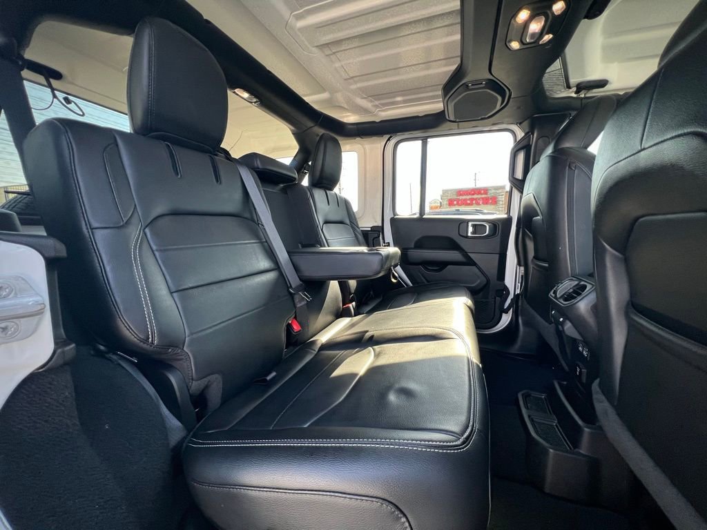 Used 2022 Jeep Wrangler Unlimited Sahara w/ Cold Weather Group image 29
