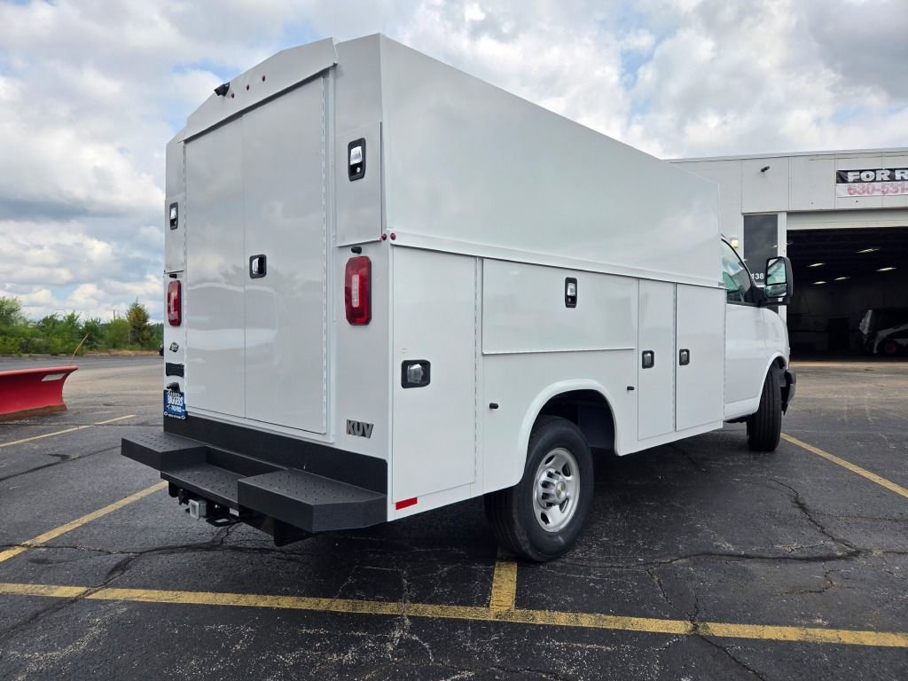 New 2025 Chevrolet Express 3500 w/ Power Convenience Package image 10