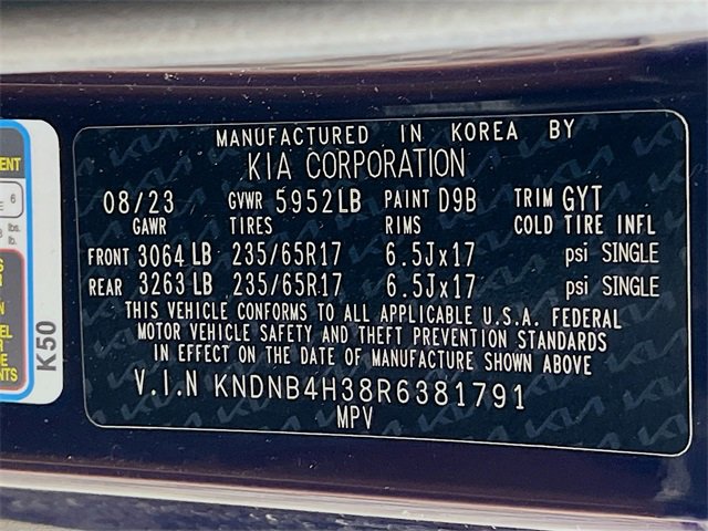 Used 2024 Kia Carnival LX image 27