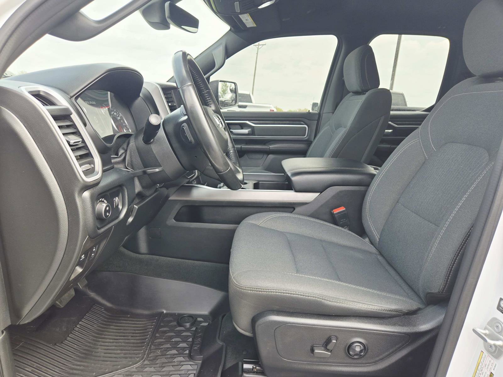 Used 2021 RAM 1500 Big Horn image 12